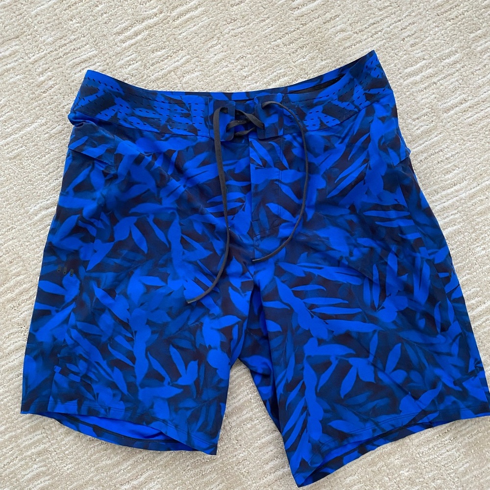 Lululemon Blue Patterned Men's Swim Shorts